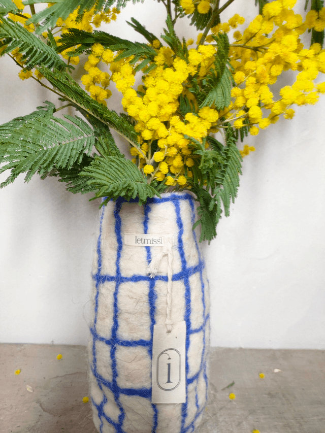 VASE ALLONGE A CARREAUX